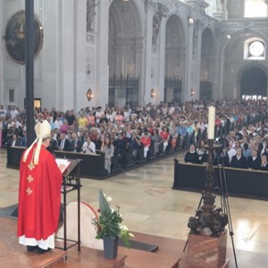 Biskup Šaško predvodio misno slavlje povodom 75. obljetnice HKŽ München